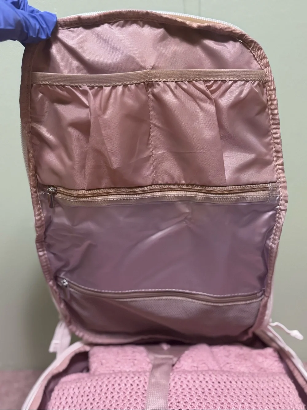BAGSMART Travel Backpack – Cream – NWT